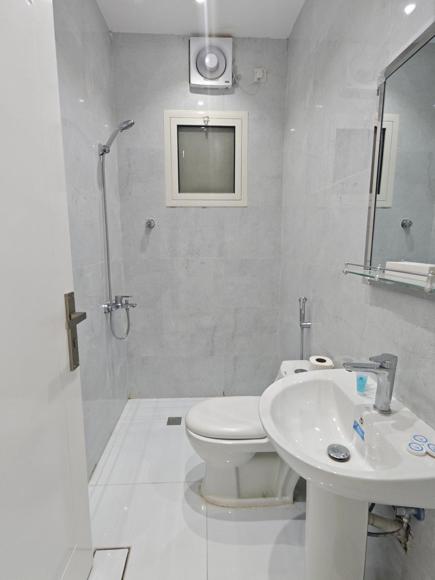 Yaqoot Al Madina Suites Al Awali Extérieur photo