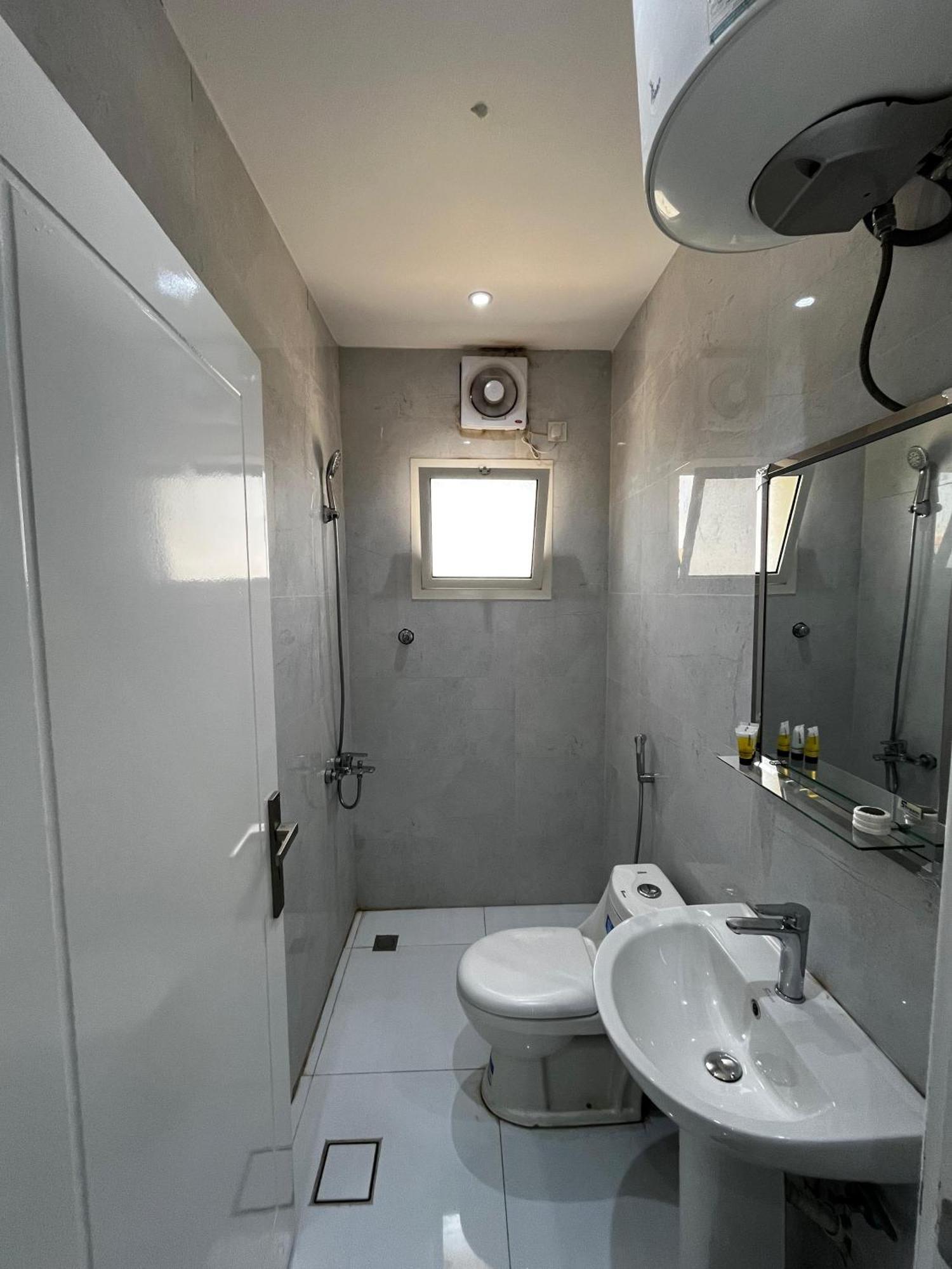 Yaqoot Al Madina Suites Al Awali Extérieur photo