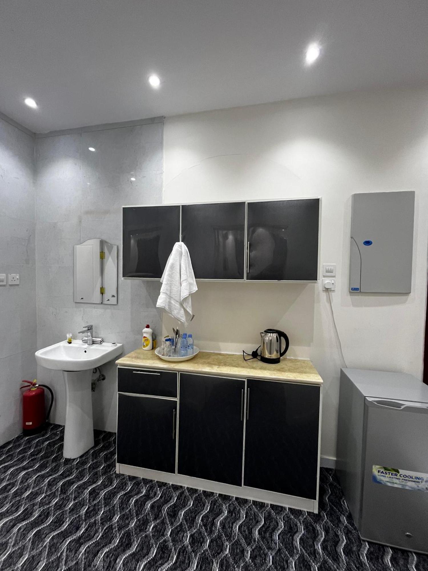 Yaqoot Al Madina Suites Al Awali Extérieur photo